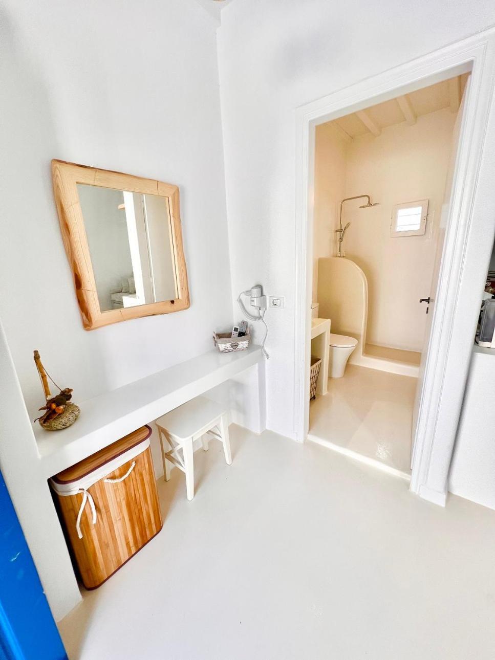Provis Rentals Suite Next To The Mills In Mykonos Town Экстерьер фото
